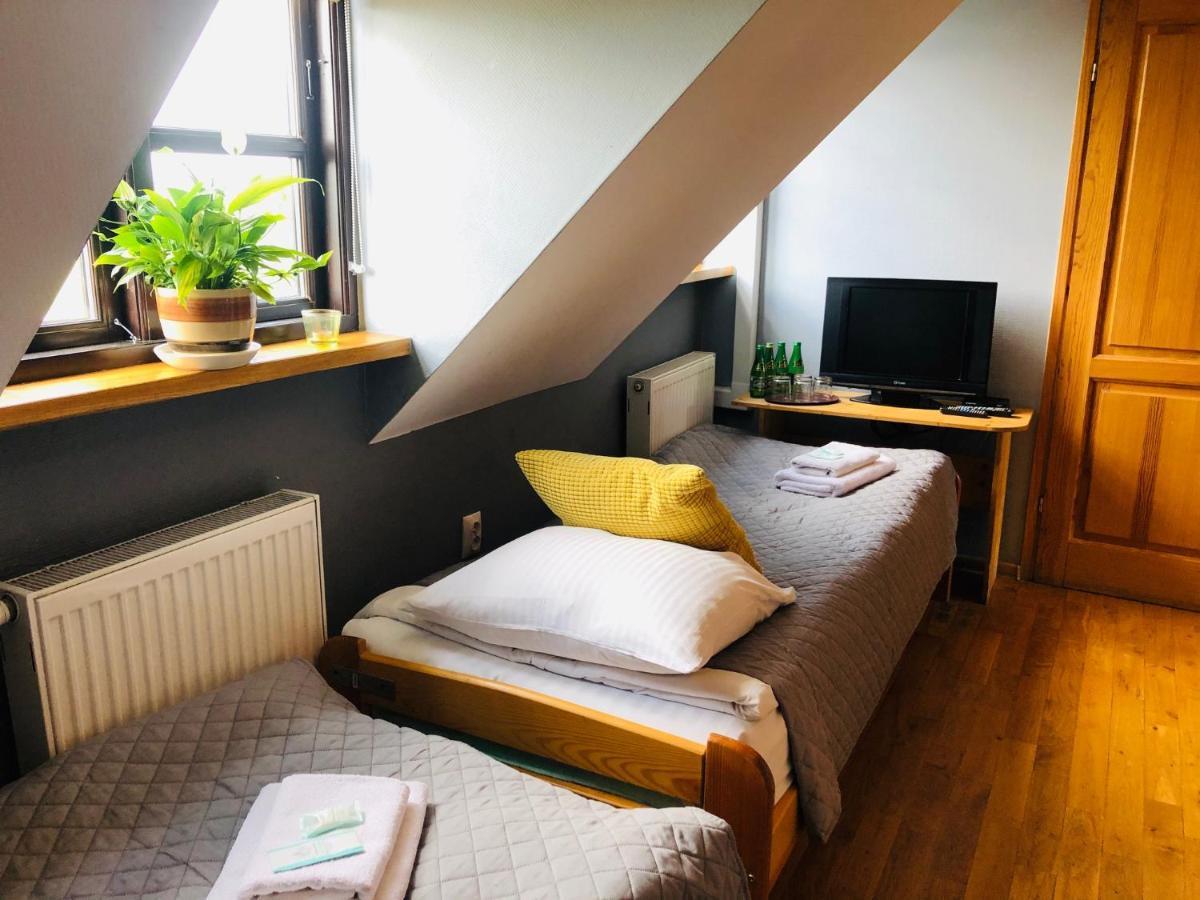 Pod Wierzba Hotel Uniejow Luaran gambar